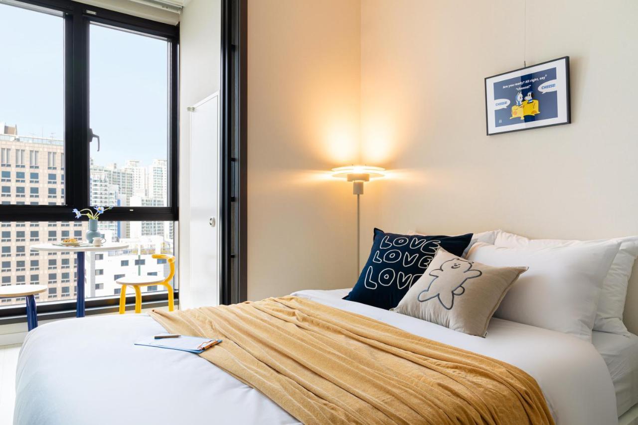 Urbanstay Seomyeon Пусан Экстерьер фото