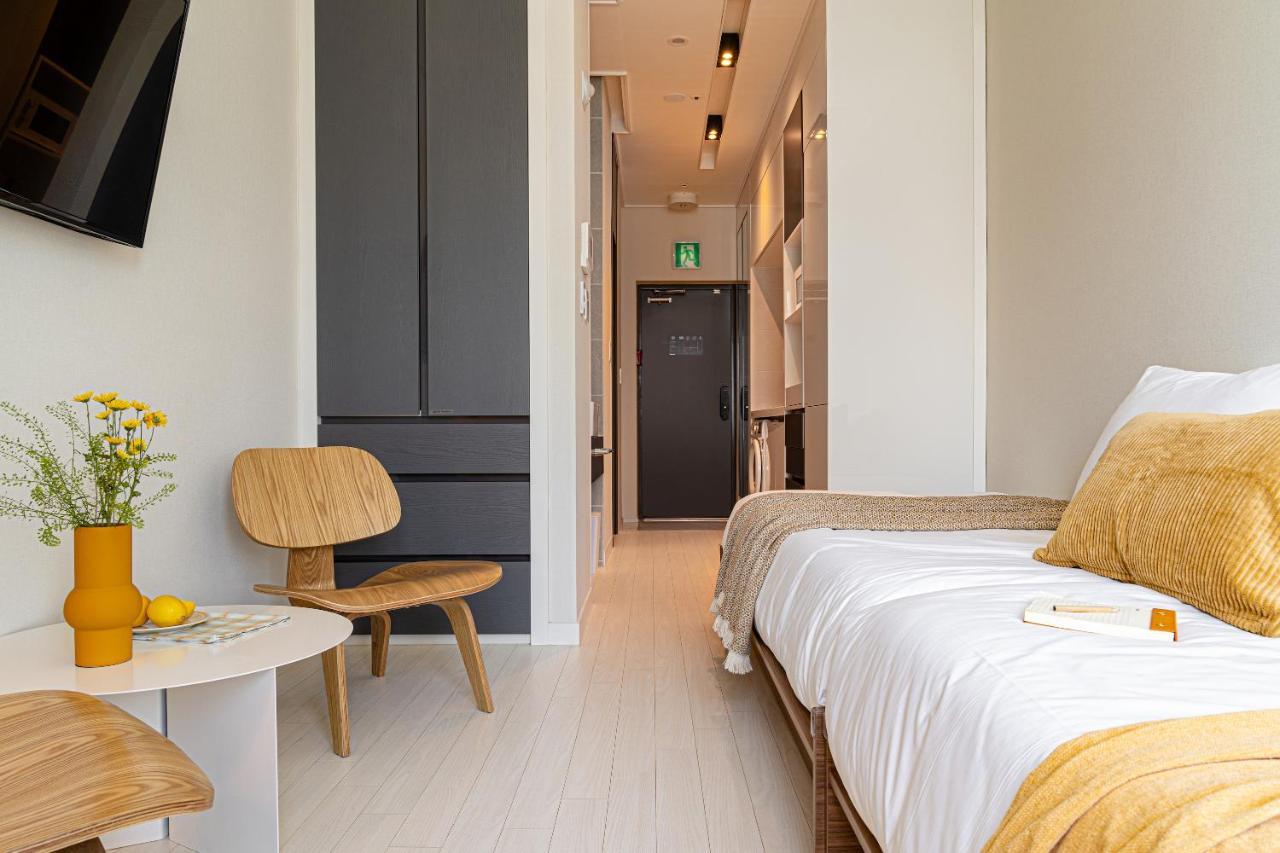 Urbanstay Seomyeon Пусан Экстерьер фото